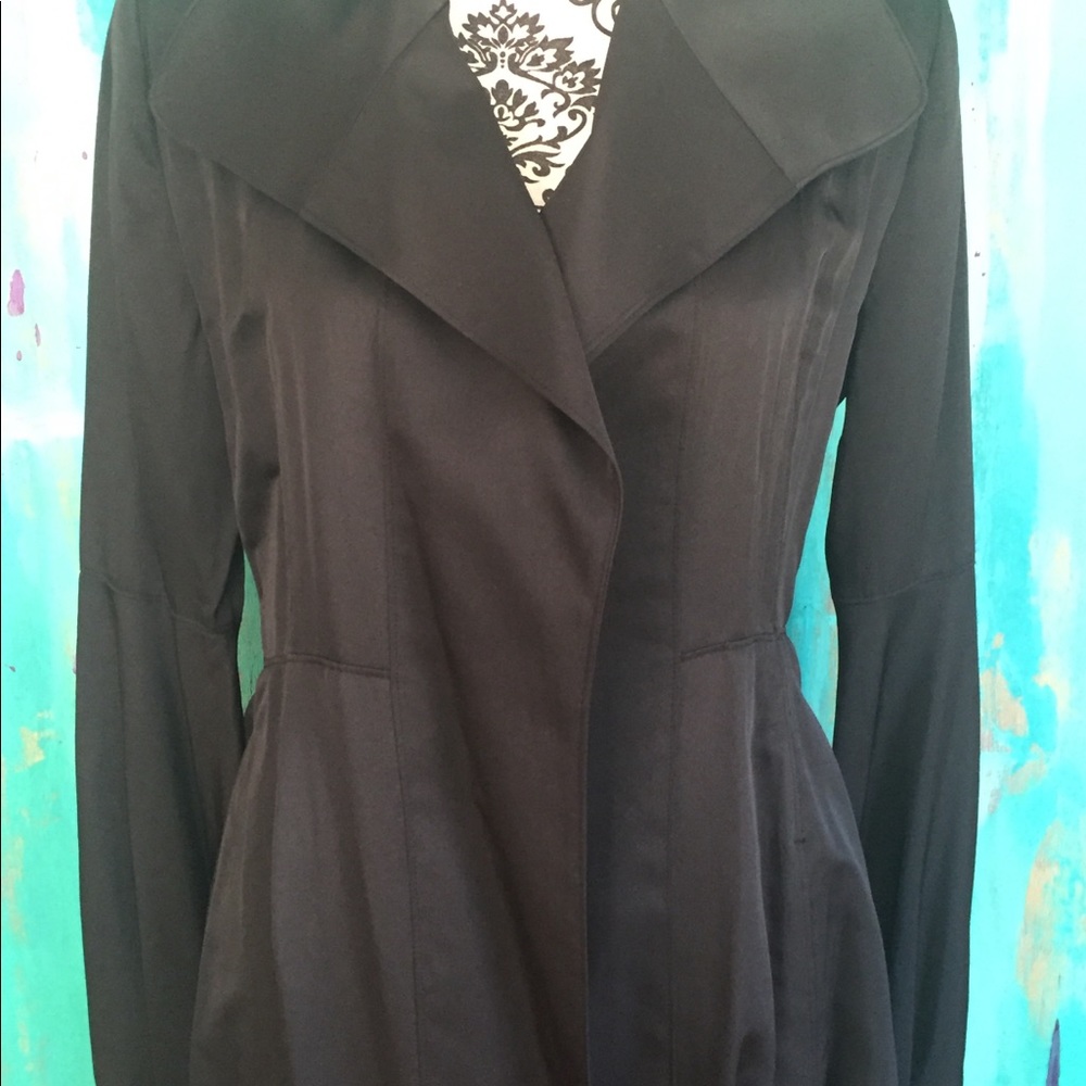 Opera Coat - Picture 3 of 5